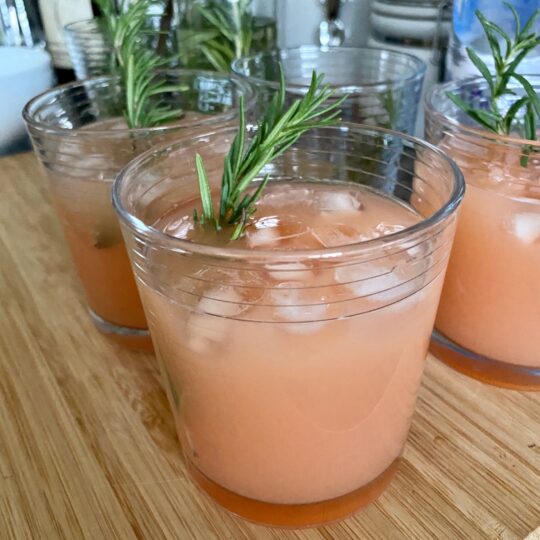 Rosemary Grapefruit Spritz